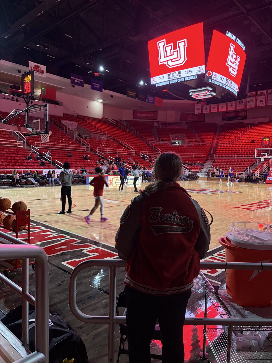 Mackenzie Teuton tweet media