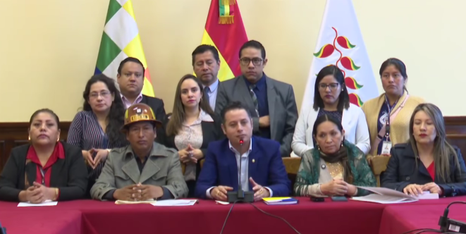 #ULTIMO | Edmand Lara y los jefes de bancada de la Asamblea Legislativa Plurinacional acordaron presentar un proyecto de ley que abrogue el Decreto Supremo 5503