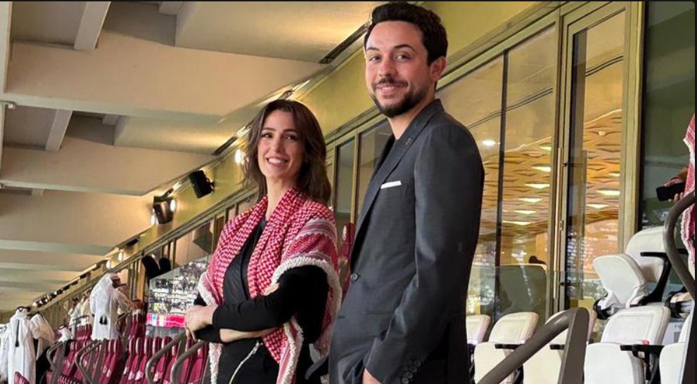 ولي العهد والأميرة رجوة في مقدمة الجماهير الأردنية لمؤازرة النشامى بنهائي كأس العرب 2025 