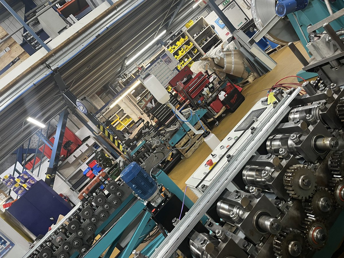 BoxerDesign tweet media