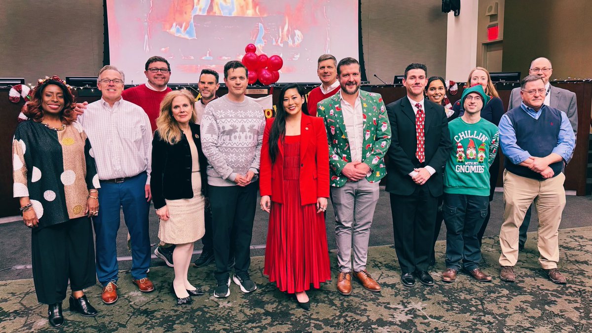 Caroline D. Pham tweet media