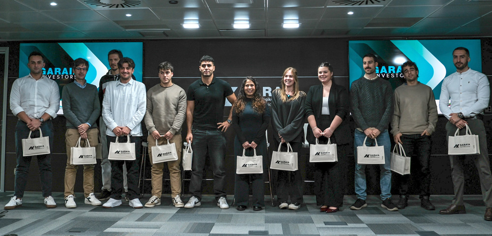 Estrategianet's tweet image. #Zenit recibe el Premio #Garaia nvestors al mejor #pitch en la segunda edición del foro celebrada este año
tinyurl.com/3xpp4k74
@PTGaraia