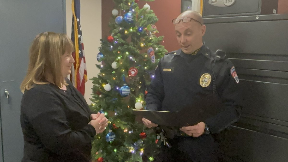 LewisPolice's tweet photo. This morning Chief Mike presented an LUPD challenge coin to @lewisu_coess education professor Ann O’Brien who was nominated by Ofcs. Kelly and Geroulis for her actions in assisting a family member of a student who experienced a medical emergency during commencement. https://t.co/WonDnyzhdI