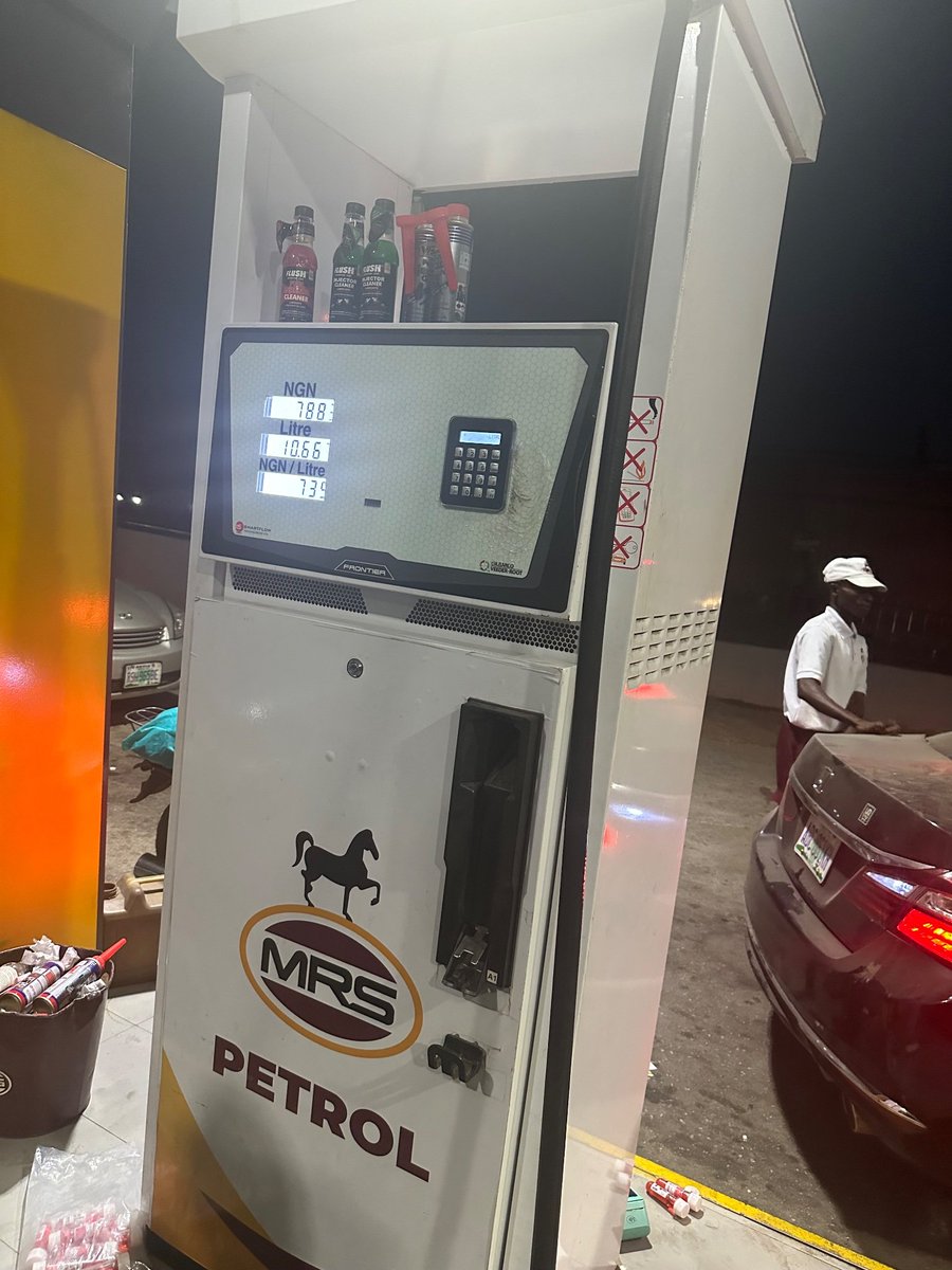 abuja_gist's tweet image. MRS Asokoro, Abuja currently sells petrol at 739 #AbujaGist #AbujaTwitterCommunity