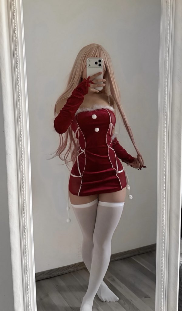 yayy's tweet image. christmas marin