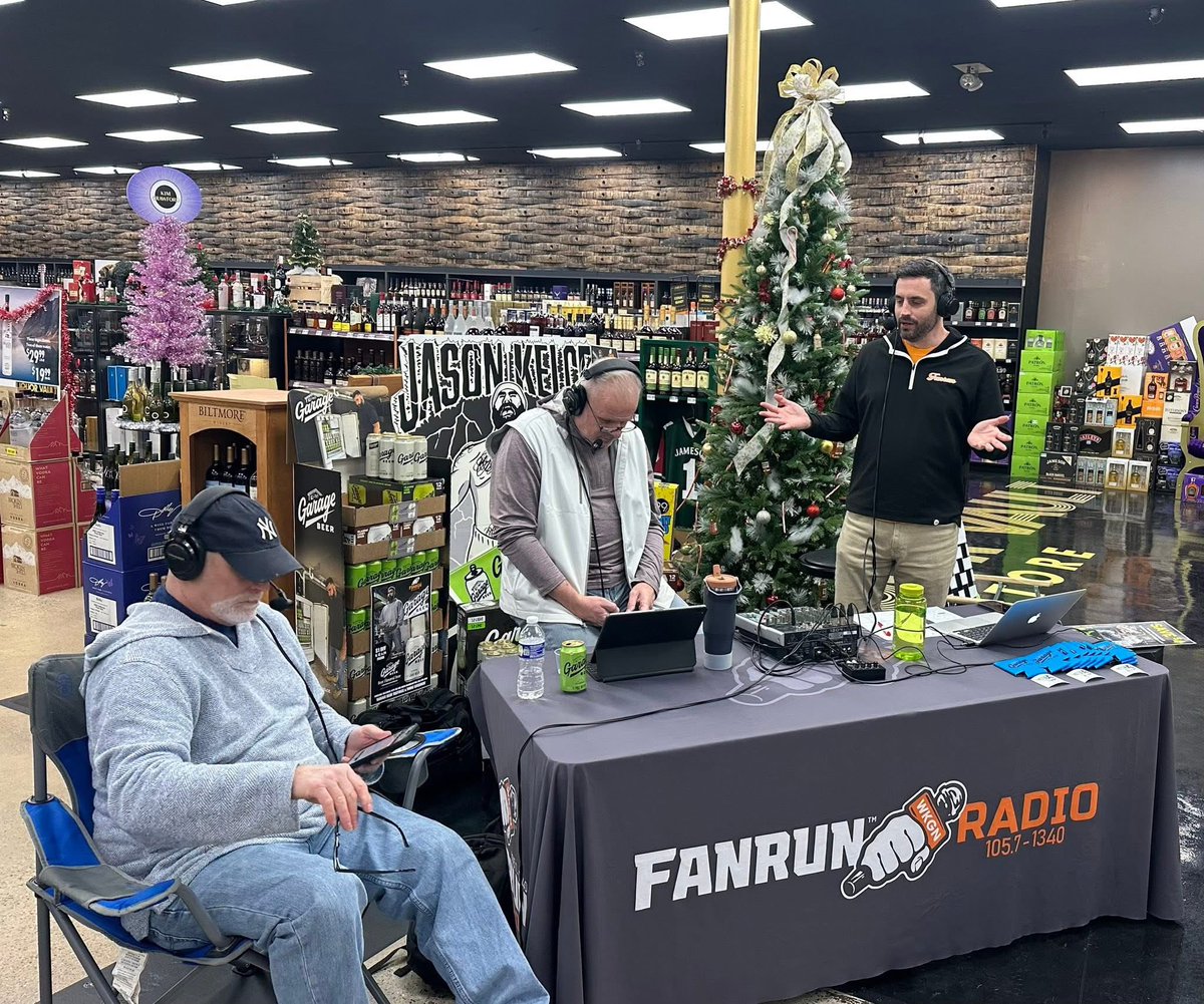 Bob and Phake Jim Knowles are really interested in what I have to say…