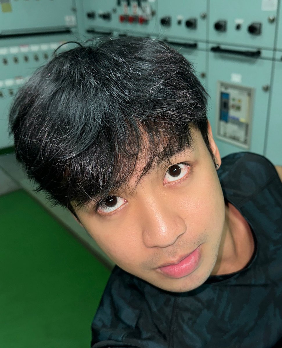 alas_nuebe tweet media