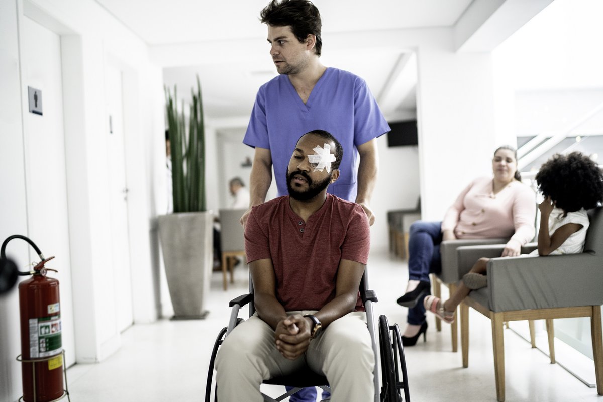ophth_advisor's tweet photo. Patients of Black or African ancestry who undergo intraocular foreign body (IOFB) removal are at higher risk of experiencing poorer visual outcomes, research published in Ophthalmology Retina suggests.

Read here: https://t.co/d2IsIKer0x

#EyeTrauma #VisualOutcomes #VisionLoss https://t.co/X2zGPGkVfk
