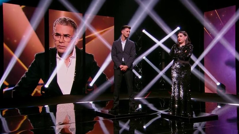 vaque_gh's tweet photo. ⚔️ ¿CON QUIÉN TE POSICIONAS EN EL ENFRENTAMIENTO? 

🔁 ROCÍO
❤️ CRISTIAN 

#GHFinal #GH18D https://t.co/UQfcfUdLlp