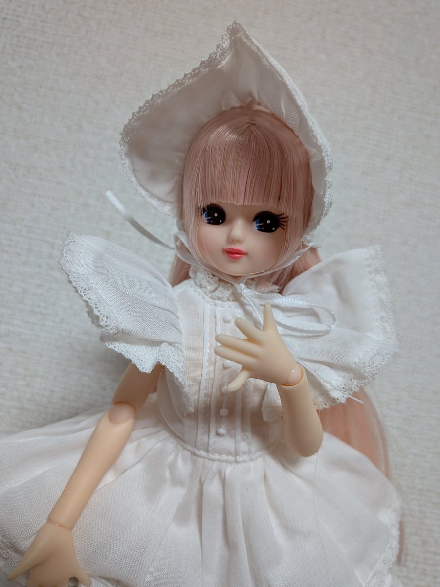 ポーズをとれるようになったリカちゃん✨
ドキドキしたけど、無事可動式ボディに交換できました☺️
明日のLCに一緒に行きます🫶