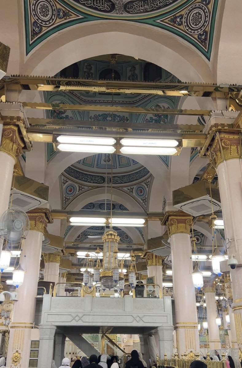 NoufAlourfi's tweet photo. " وَإِنَّكَ لَعَلَىٰ خُلُقٍ عَظِيمٍ" 
فصلاة الله وسلامه عليك 🕊️🤍

#جمعة_مباركة

Almadinah-SA 17.Oct.2025 https://t.co/cu4fC3jkYT