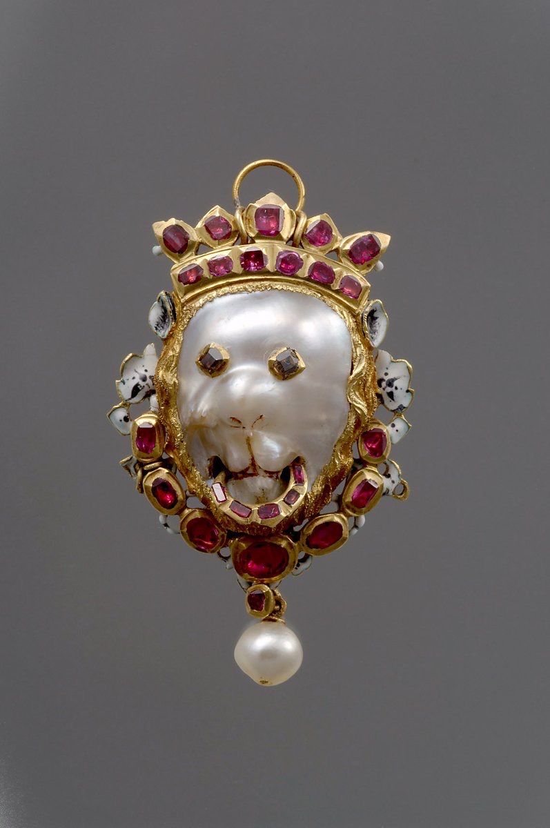 Pendant with lion head, early 17th century  (Kunsthistorisches Museum Wien)