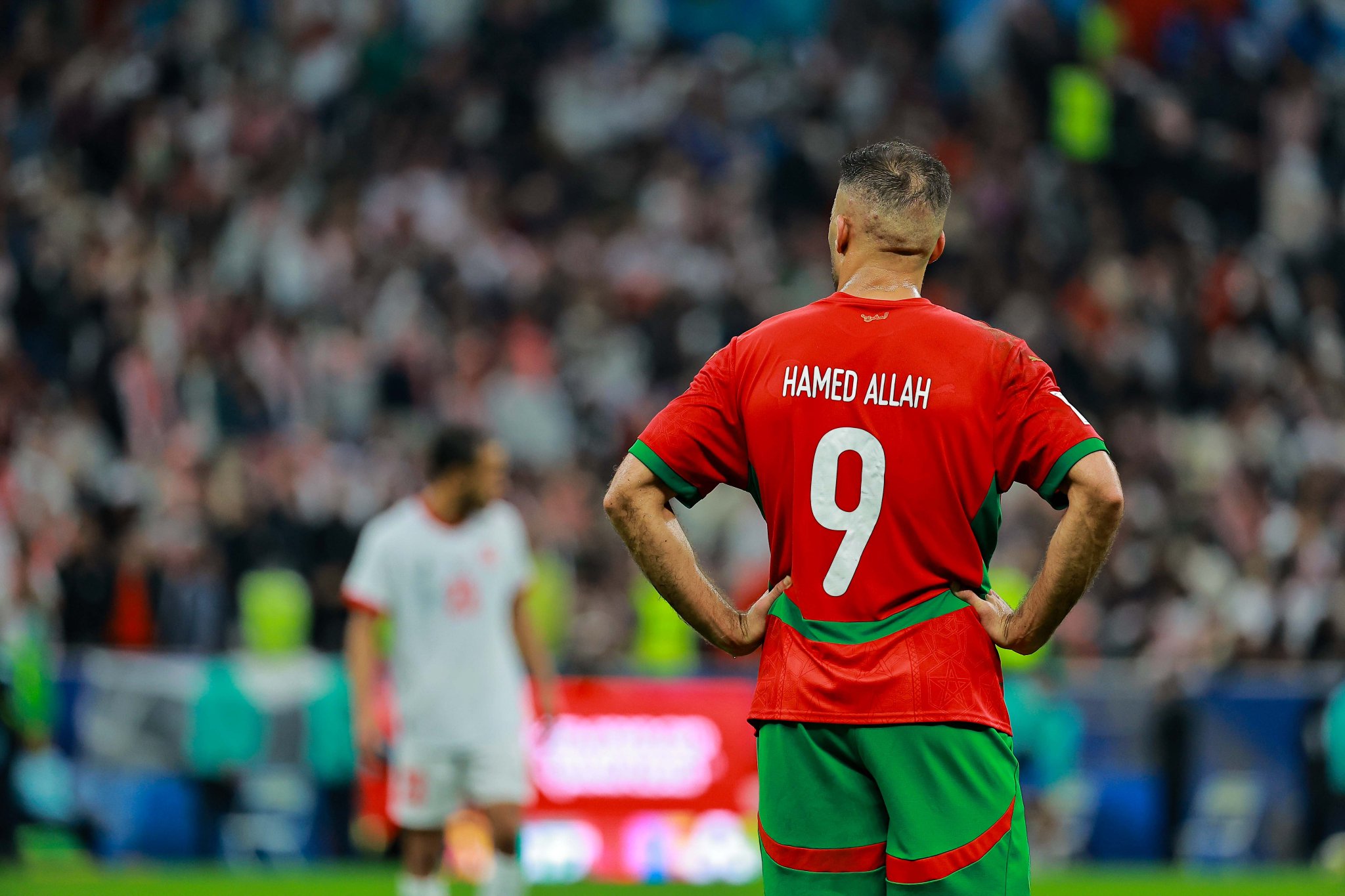 عبدالرزاق حمد الله لاعب منتخب المغرب يرد على سؤال حول احتمالية وجوده في المونديال القادم مع المغرب: - هذه آخر مباراة لي مع المنتخب وأنا بطل كأس العرب. - بعد كل المعاناه التي مررت بها حان وقت التوقف الدولي .. ولسنا منتخب رديف #كأس_العرب 