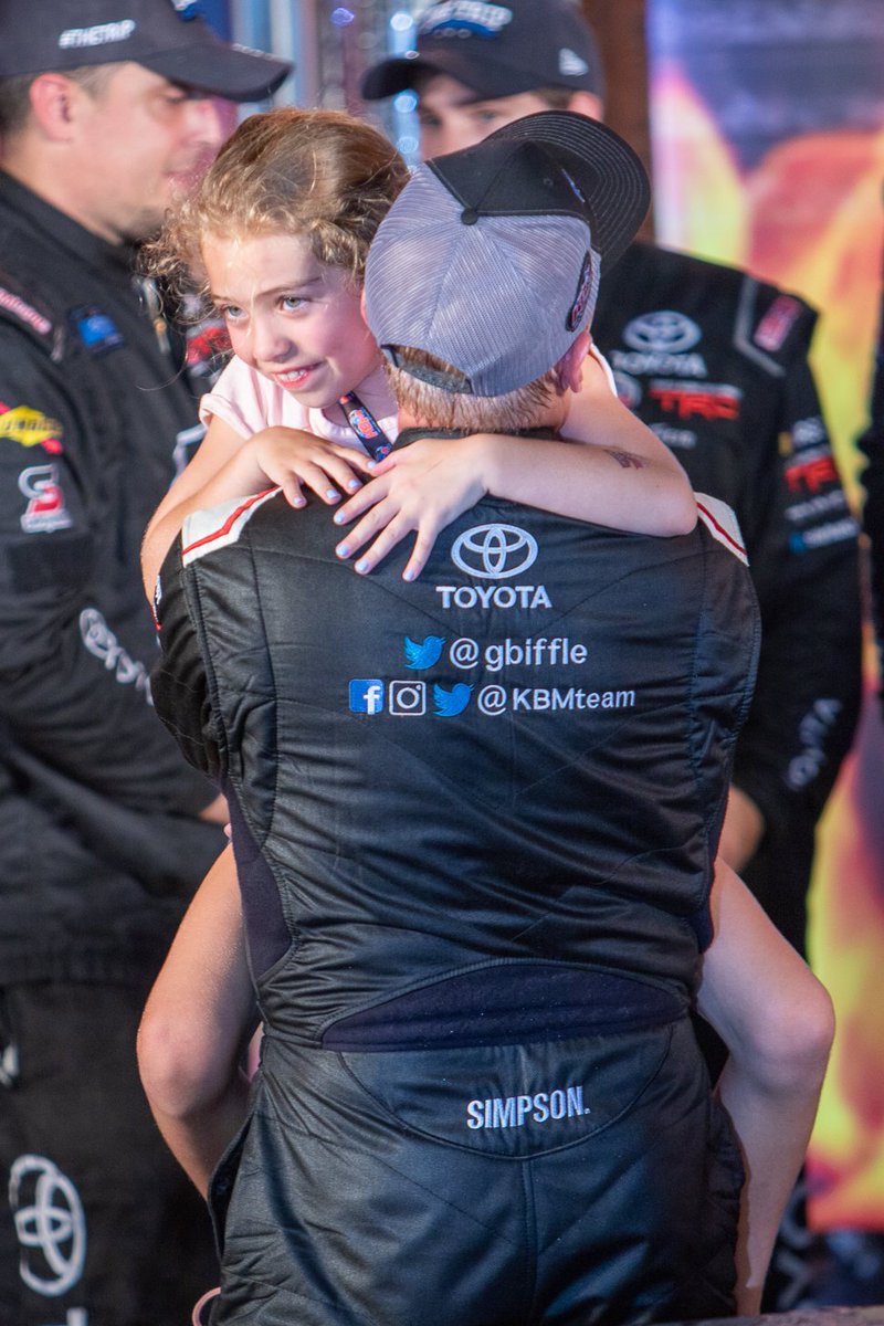 Mike Hanson tweet media