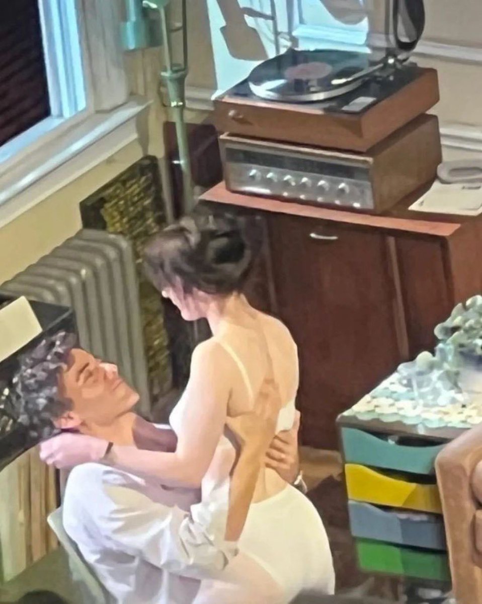 Love Art tweet media