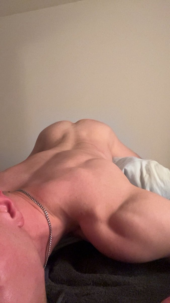 Il ne reste plus qu’à t’occuper de moi comme il le faut 🫦