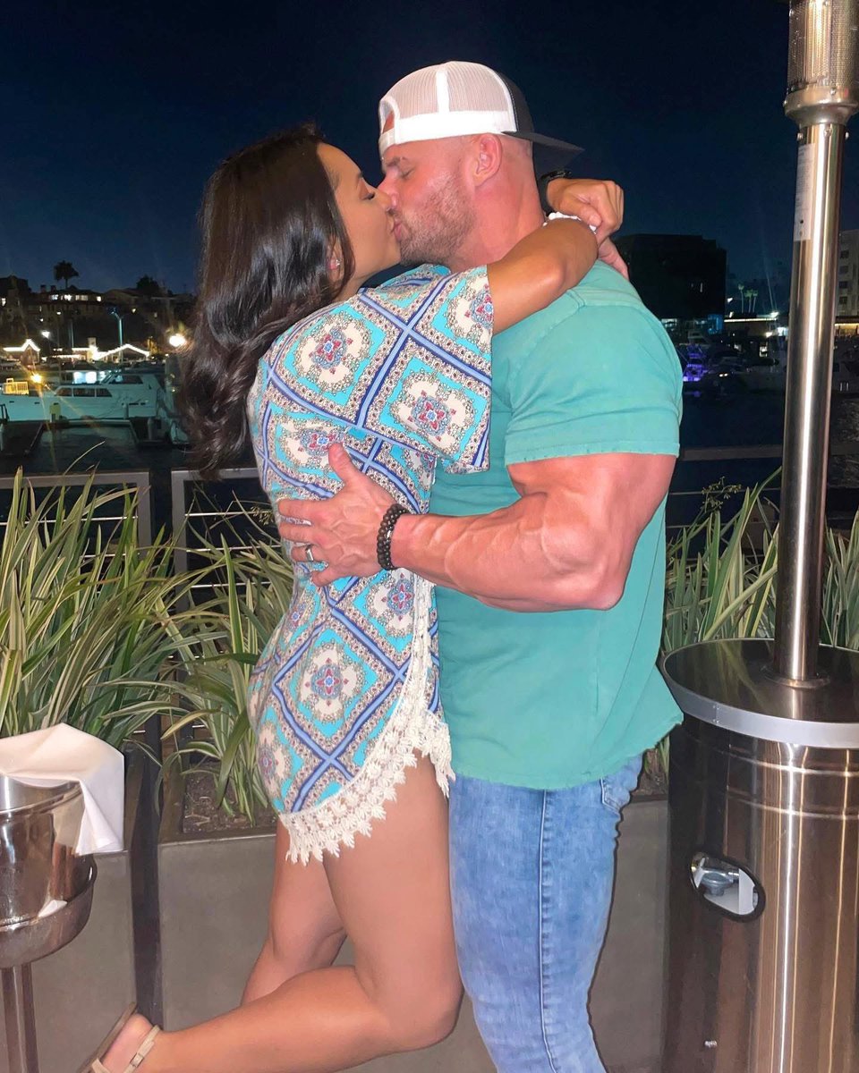 TheJoeySwoll's tweet image. She said yes. 💍 #tbt