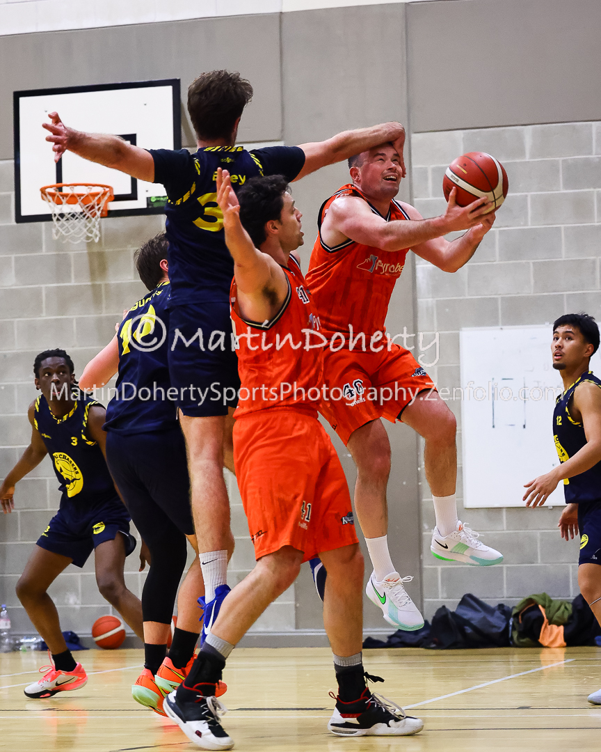 martydot2's tweet image. FT: @ongarchasers 79 - 87 @KillesterBball @BballIrl @FingalSports @sportireland @DublinGazette @CanonUKandIE  #DMBB #OngarChasers #Killester #D15Sport #Blanchardstown #SportPhotography #BasketballPhotography