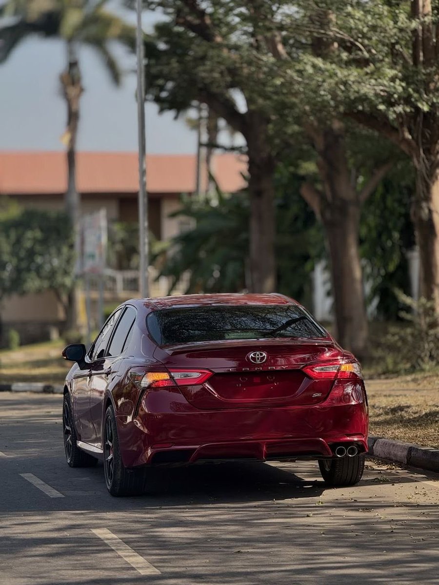 kingsean2907's tweet photo. GOOD DEAL✅EXTREMELY CLEAN   TOYOTA CAMRY  SE 2018 MODEL   WITH ORIGINAL CUSTOM DUTY GOING FOR JUST 20.2M ONLY☎️

#SlammyAutos #CarDeals #NigeriaCars #CarPlug #AutoTrader #UsedCarsNaija #CarDealer #CarTok #AutoSales #DreamCar https://t.co/ndbt58IB6I