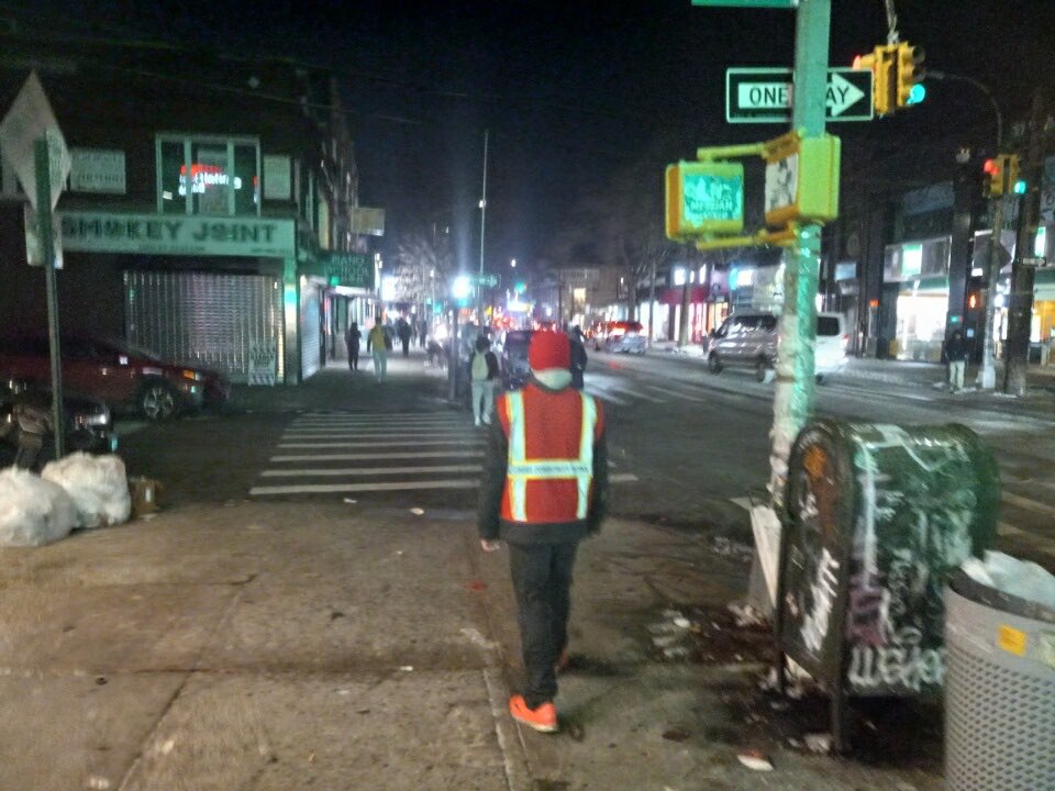 lcp_2023's tweet photo. 🚨 LCP Night Patrol Update! 🚨

(12/16/25) LCP volunteers were out on Avenue U Tuesday night, keeping the streets safe and connecting with the community. 💪👮‍♂️

Big thanks to our dedicated team for their commitment to neighborhood safety, and to everyone who supports our mission. https://t.co/IpFWmeHLQY
