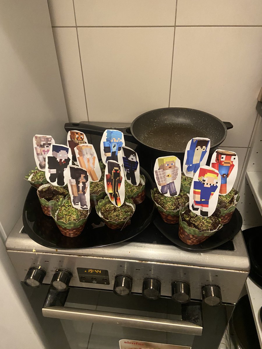 lina 🦝 tweet media