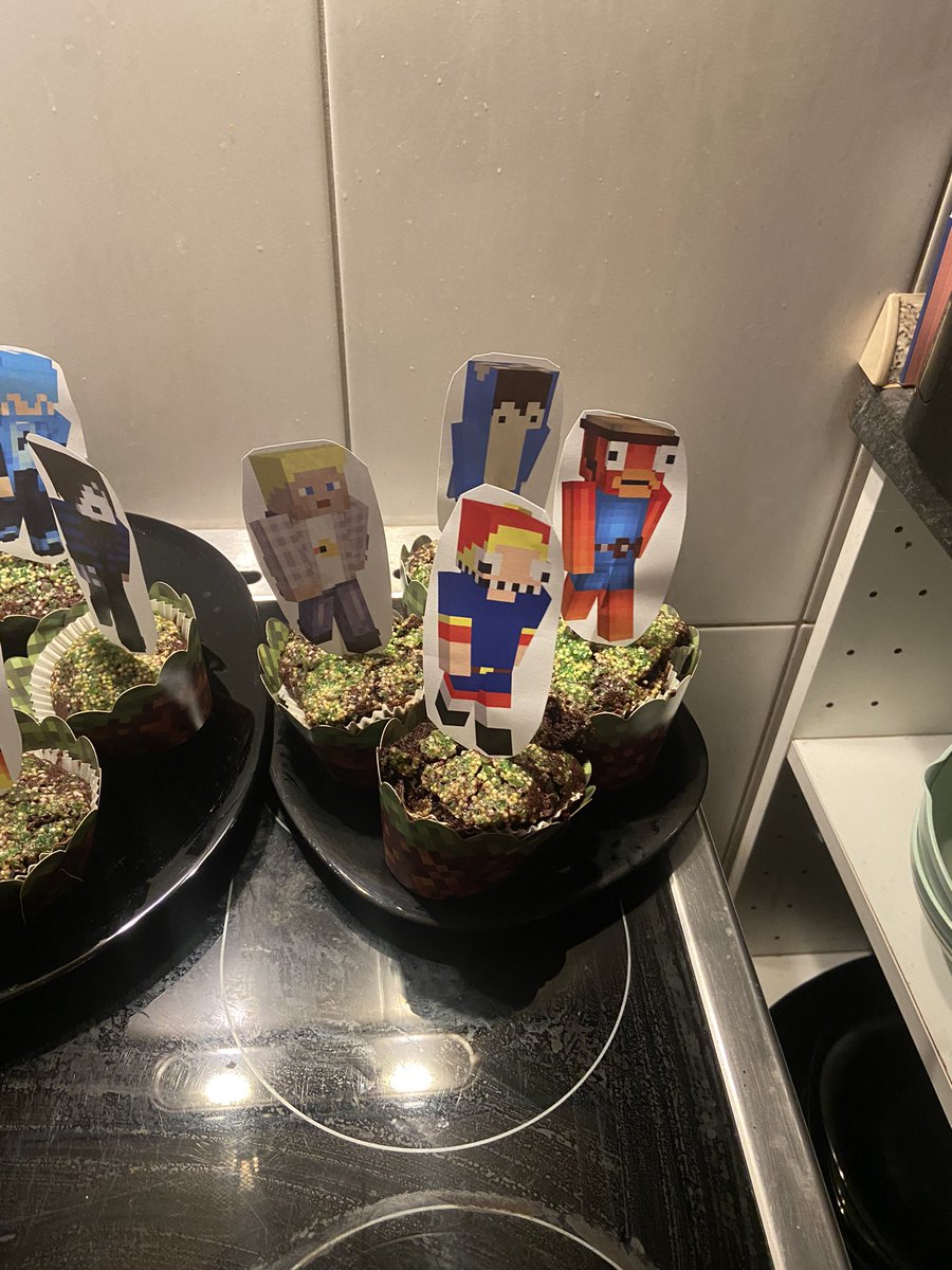 lina 🦝 tweet media