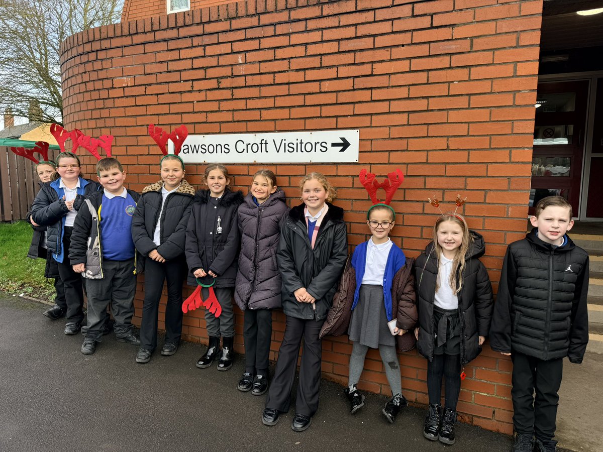Dawsons Croft with our choir, sharing festive songs, songs from Young  Voices and some all time classics. A huge thank you for hospitality and generosity to our children. We love singing every year and we hope we made everyone smile.