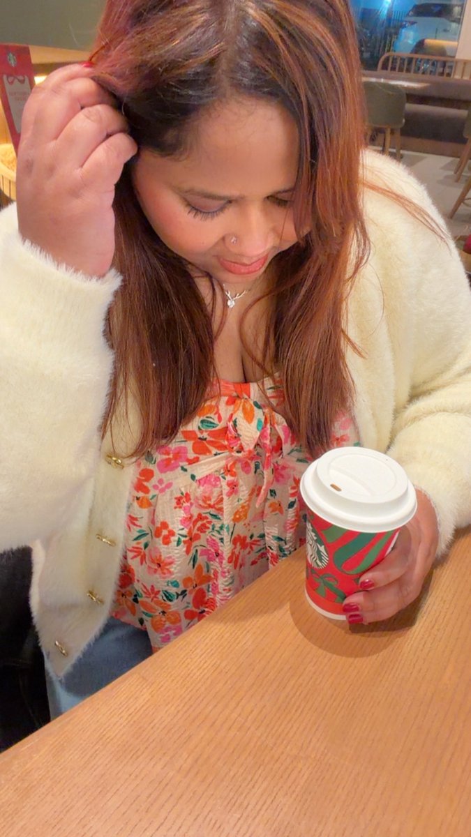 soniya1425's tweet photo. Coffee aur tum❤️ https://t.co/cQSiShY1Ip