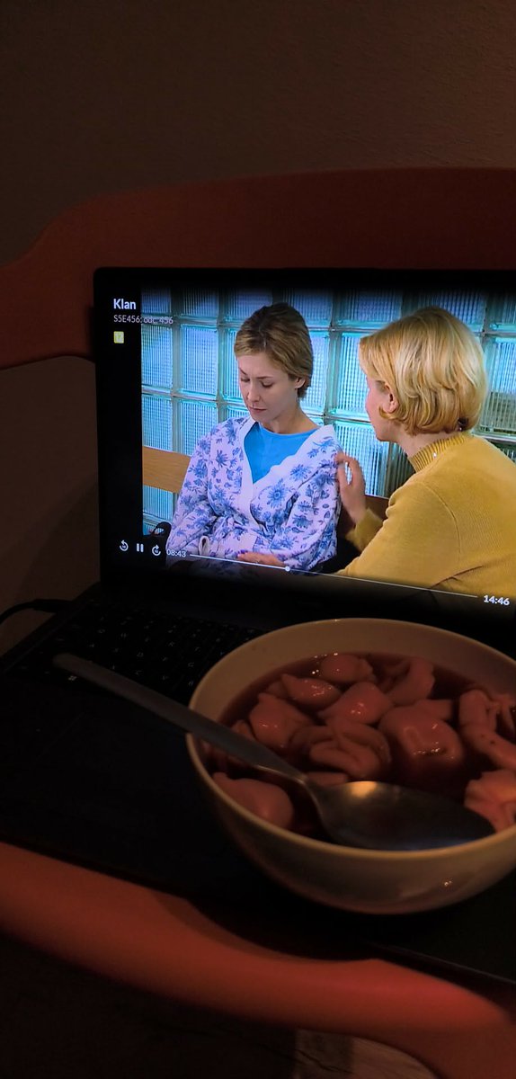 SenatorSzostak's tweet image. 456 odcinek #klan barszcz z uszkami,czego chcieć więcej?