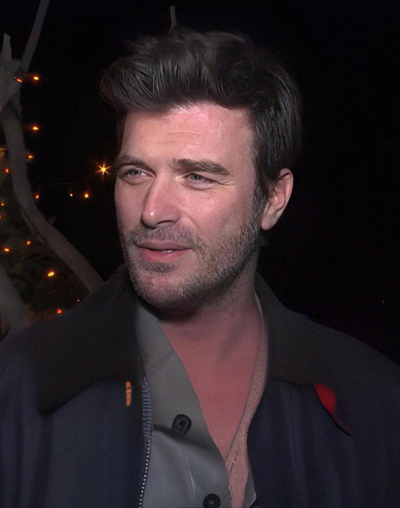 dizianaIiz's tweet image. Karizmanın dibi, Kıvanç Tatlıtuğ. ❤️‍🔥🤌🏻