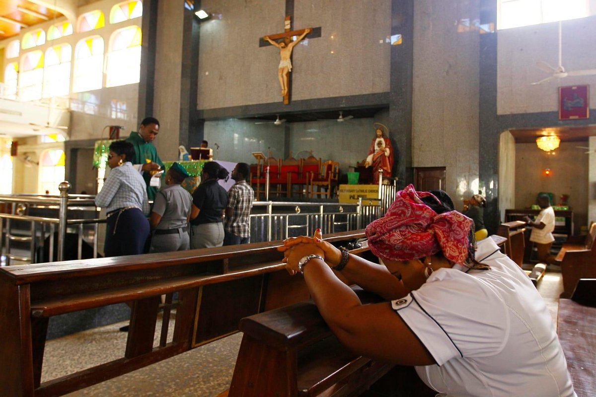 lechochretien's tweet image. 🚨🇳🇬 ALERTE | Au Nigeria, PLUS DE 19.000 ÉGLISES ont été attaquées ou détruites en 16 ans par Boko Haram, soit :

• 1.200 par an
• 100 par mois
• 3 par jour