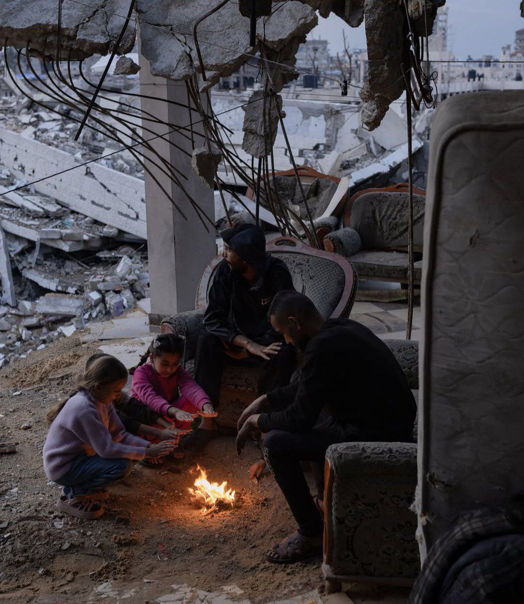 Civil Defense says that weather depressions have caused the collapse of 17 homes and the death of 17 Palestinians in the Gaza Strip since the start of the winter season.