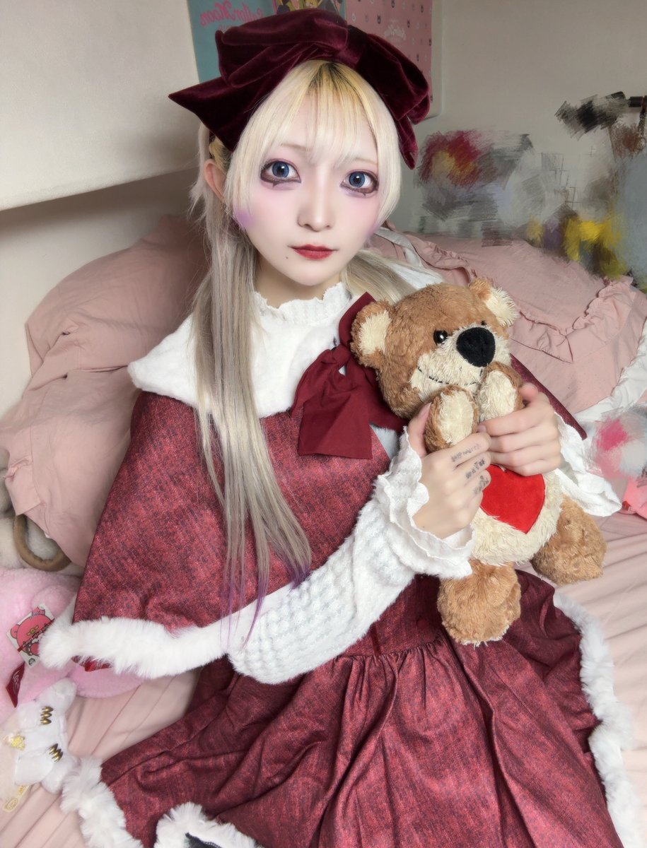 明日のminiTIF X'mas SPでの 特典会はこれ着ます❣️ デコチェキも同じ