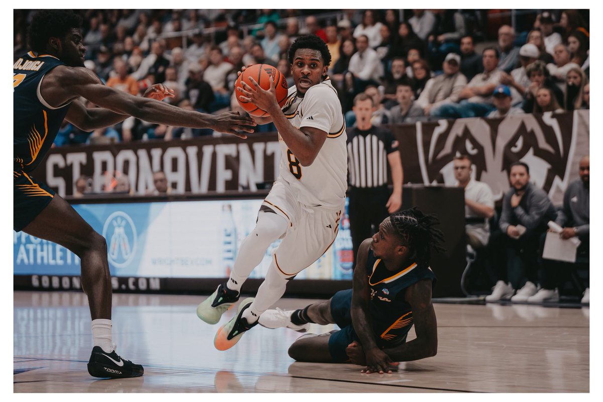 Lohan Mastrian tweet media