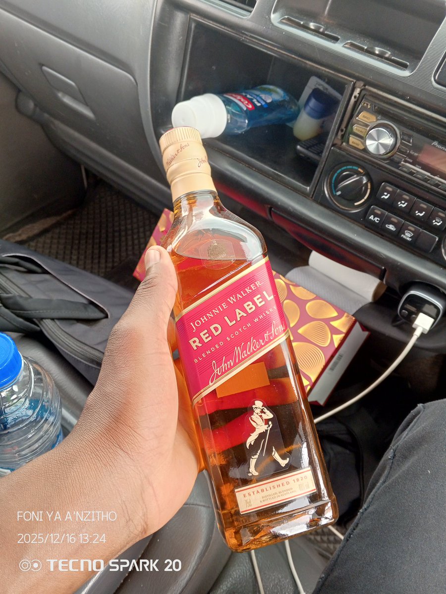 ANZONGILI's tweet photo. Hi my name is Shino A.K.A AN'ZONGA this is my first bottle...uwu undipha https://t.co/4wru0KZ46Y