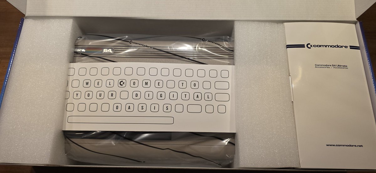 dnijhoff's tweet image. What a surprise, my Commodore64 Ultimate arrived today! And what a great package it is, can't wait to begin. Many thanks to @commodoreofcl for reliving our childhood #nostalgia
#c64 #commodore64 #Commodore64Ultimate