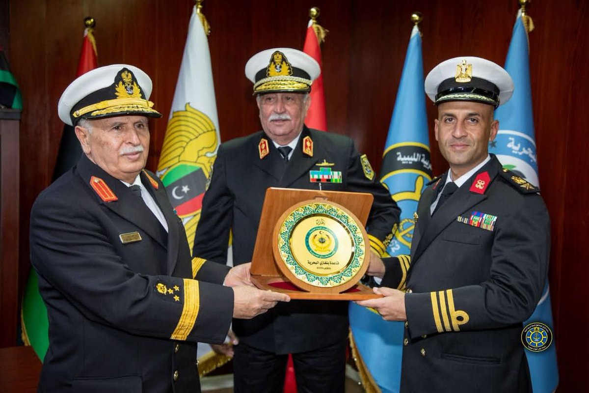 TheLibyaUpdate's tweet photo. 🚢 Military Cooperation: The Egyptian frigate #Port_Said has docked at Juliyana Port in #Benghazi for an official visit.

The #Libya Update https://t.co/QpK2uJv1dV