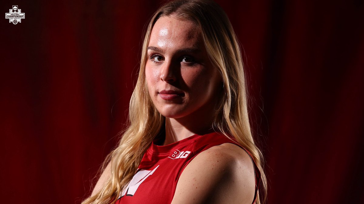 Game faces on 😤

#NCAAWVB x <a href="/BadgerVB/">Wisconsin Volleyball</a>
