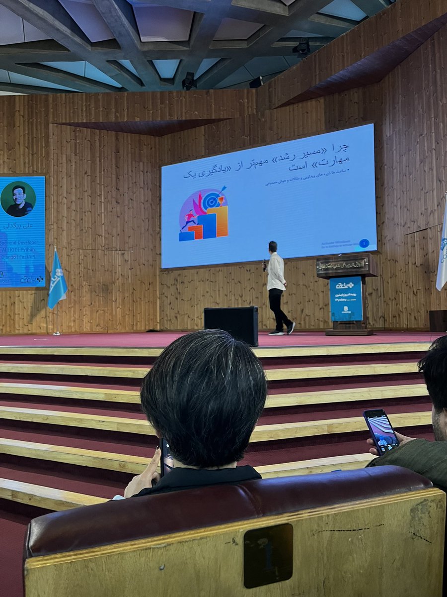 iamirdoustdar's tweet photo. ایونت #pyday - پارت دو

مرسی از @AliTavallaie و بقیه بچه هایی که امروز برای این ایونت زحمت کشیدن https://t.co/tTdqQE6cmn