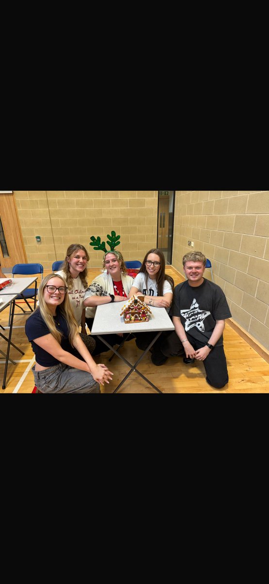 CVHS School Captains tweet media