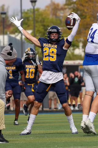 Marian DB Logan Carrington plans to enter the portal, his rep <a href="/Ski_Axel/">Coach Ski Axel</a> tells <a href="/PeteNakos/">Pete Nakos</a>.

A 2025 All-American, he's posted 84 tackles, 12 INTs and 18 passes defended over the last two seasons.

on3.com/transfer-porta…