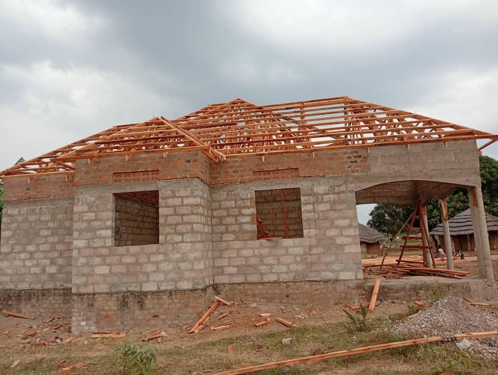 Kvalitetservce's tweet photo. Have you built a home that will truly welcome and revive you this Xmas? If not, now is the perfect time to act. Instead of letting your savings sit idle, turn them into a solid, comfortable home you and your family can be proud of. Let’s build your home using those savings wisely https://t.co/5t97toqpVa