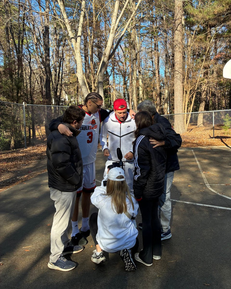 OnePackNIL's tweet image. Behind the scenes with @iammattable and the team at Table Swish 👀

We've got something special building... stay tuned!

#OnePack #NIL #NCState #TableSwish