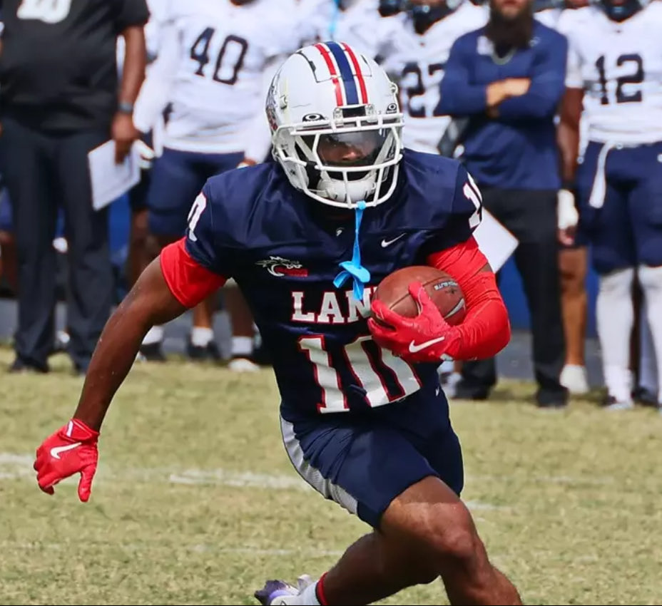 #AGTG After a great conversation with coaches. I am extremely grateful and blessed to receive an offer from Lane College!! <a href="/_CoachThomas7/">Chris Thomas</a>
