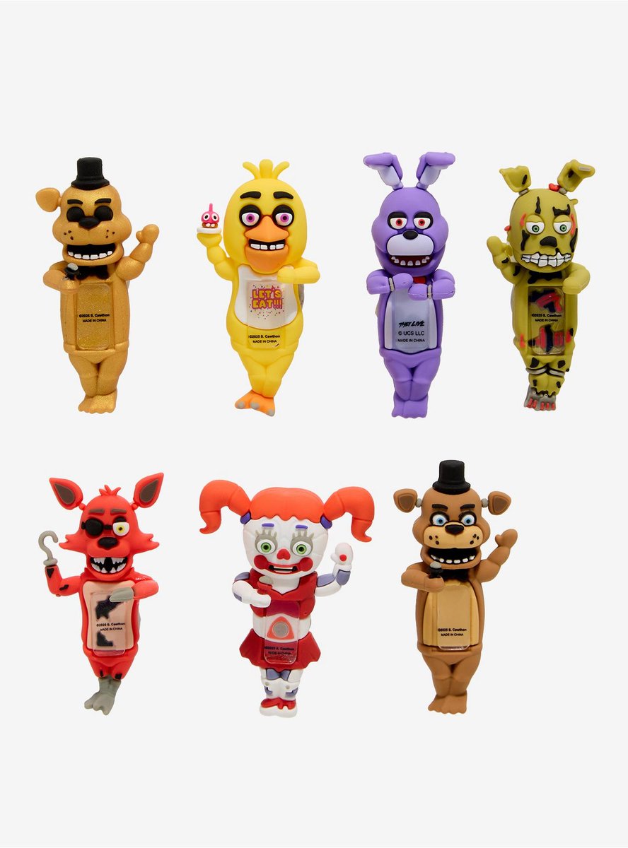 HugoFer88167051's tweet image. FNAF Merch News:
The new FNAF Huggers is available at Hot Topic Website for around $14.90