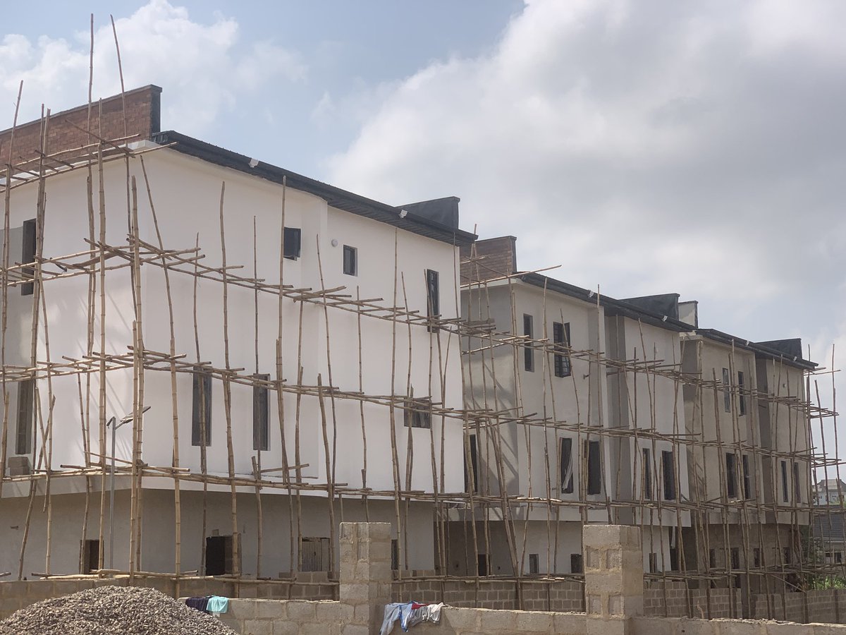 properties_we's tweet photo. FOR SALE

Desc: 3units of 4bedroom duplex with BQ, having two living rooms + family lounge &amp; a massive master bedroom..

📍:GRA IBARA HOUSING ESTATE.
💰: 380, 350 &amp; 350 respectively
📄: Govt. allocation.

+2347069155835 whatsapp &amp; call

super eagles https://t.co/e3b0kPkwfv