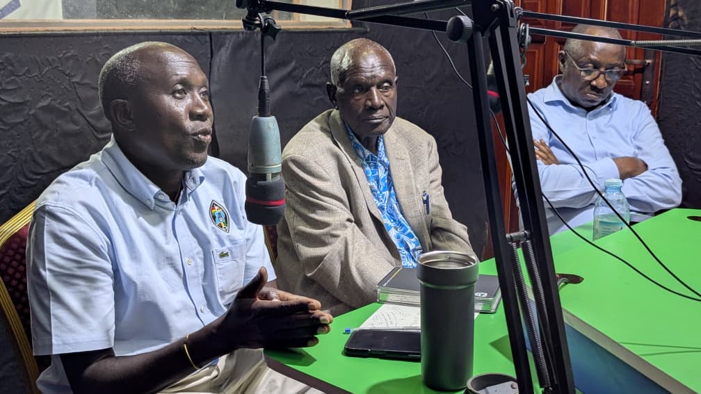 NandalaMafabi's tweet photo. I am live on 88.1 Centenary Radio, sharing my vision for a stronger economy and discussing how the FDC manifesto will empower every Ugandan. Join in!
#FDC #MasakaCity #FDCManifesto #RadioLive https://t.co/odnaS59nHw