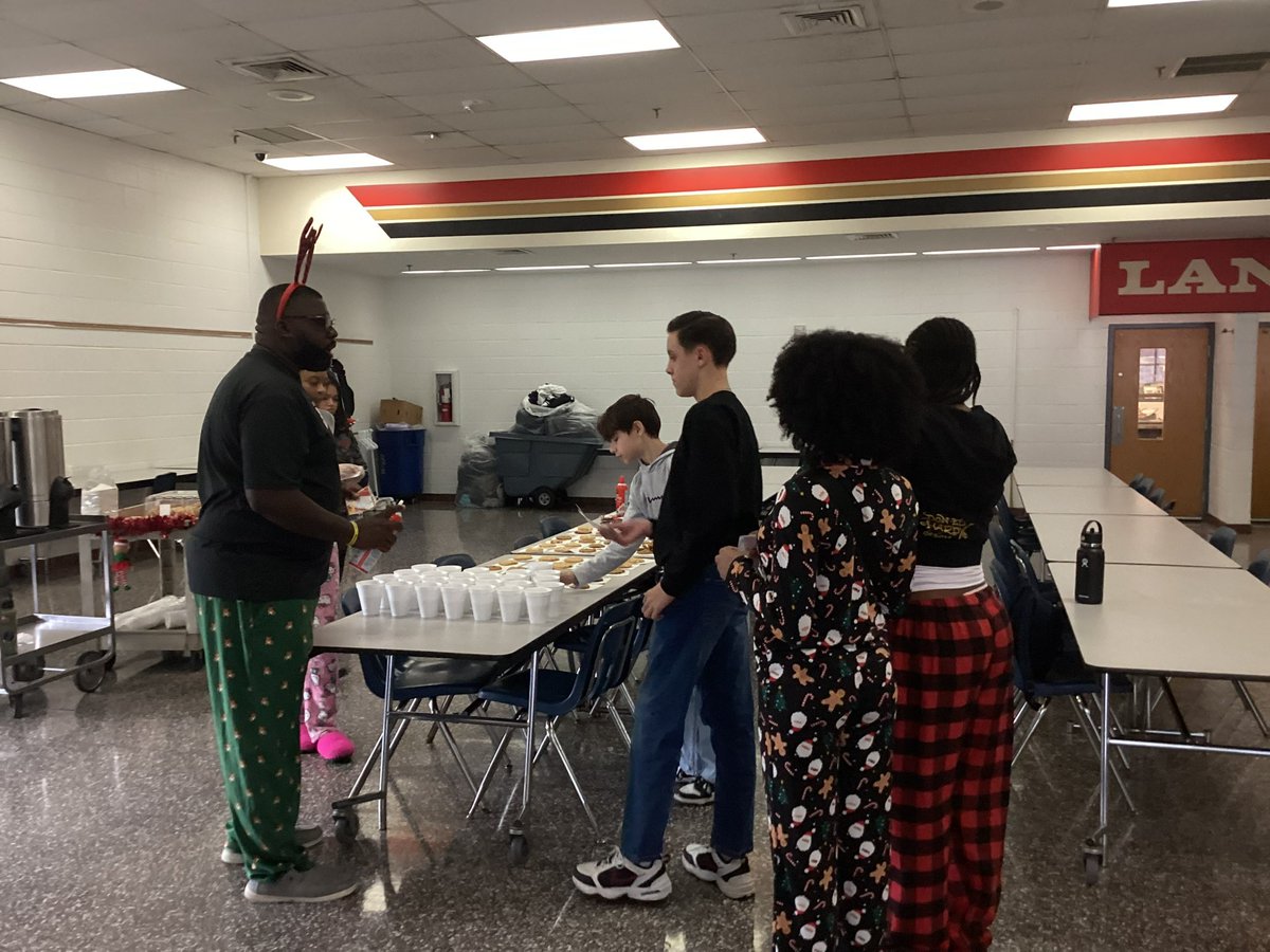 Landstown MS Student Activitites tweet media