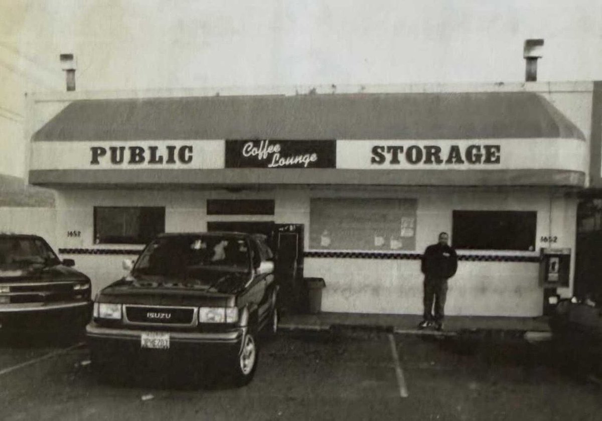 hearinladotcom's tweet image. RIP to one of the most legendary clubs behind the Orange Curtain which started in 1998 as Public Storage Coffee Lounge. 

Chain Reaction closes this weekend after three decades of rock, post punk, metal, and emo. 

#chainreaction @setlistfm