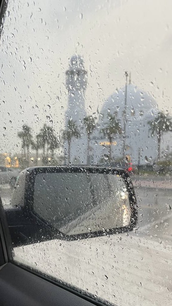 hfl1l's tweet photo. كوب قهوة ونسمة شـتاء باردة🤎. https://t.co/JfkrSKOb4h
